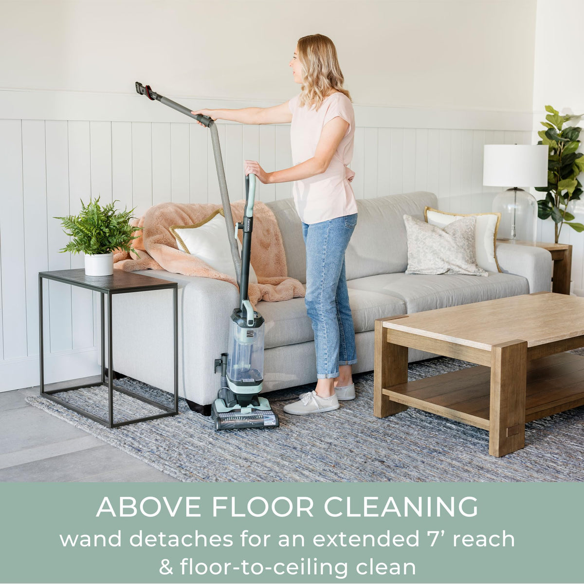 Bagless Upright Vacuum L5057